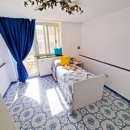 Oda ve Kahvaltı Il Faro